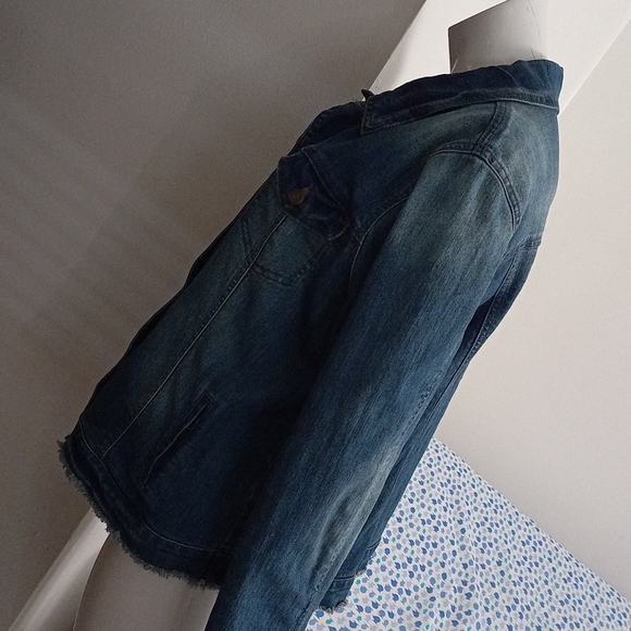 Jean jacket - Picture 5 of 15